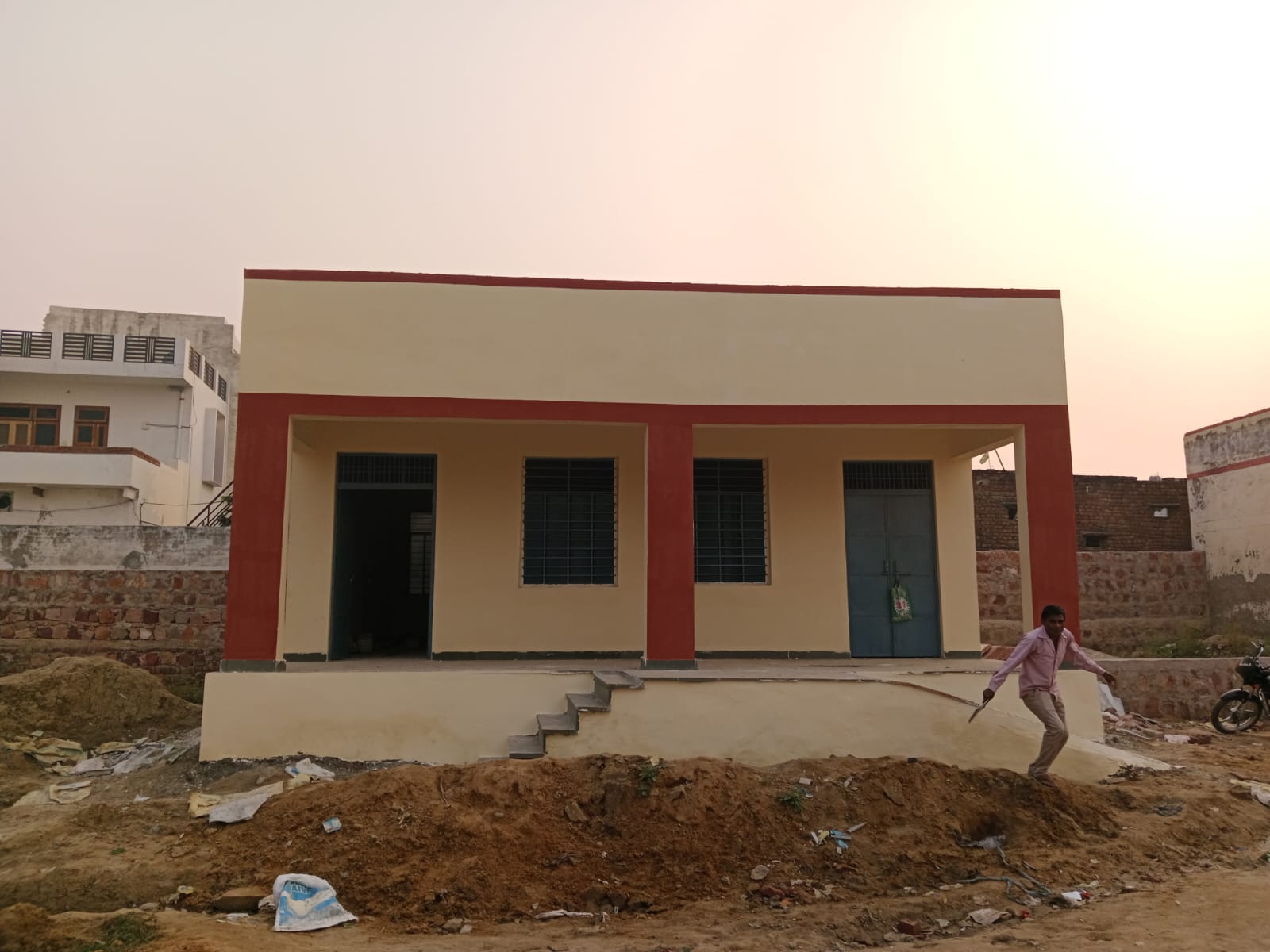 railway bharatpur till slab level (8)